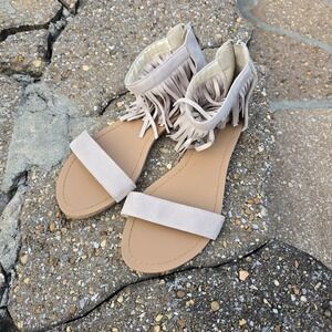 Via Pinky Collection Women's Sandals Zip Up, Fringe Size 8‎